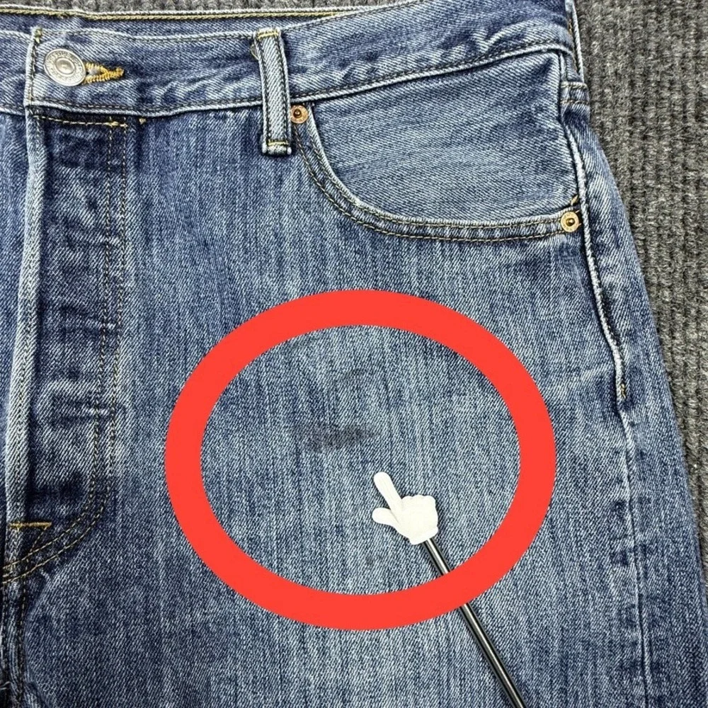 Levis note see